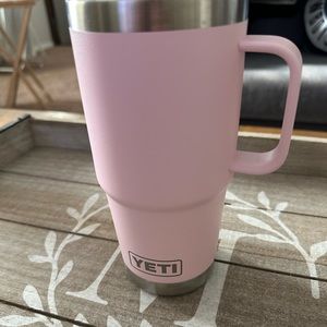 Limited edition “Power of Pink” Yeti cup